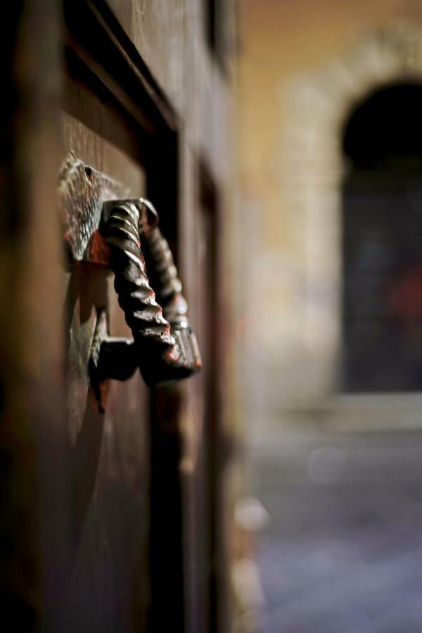 Relais Anfitheatro Bed & Breakfast Catania Exterior photo